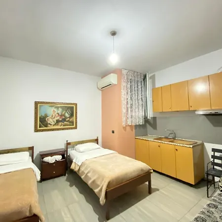 & Dhoma Me Qera Ditore Tirana