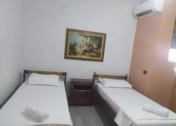 & Dhoma Me Qera Ditore Affittacamere *